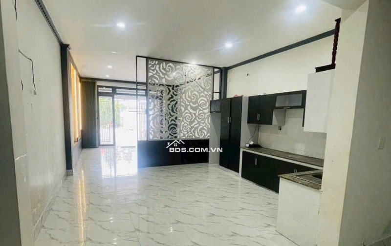  CHỈ 810 TRIỆU – SỞ HỮU NHÀ CẤP 4 FULL THỔ CƯ GẦN CHỢ VIỆT KIỀU, CỦ CHI 