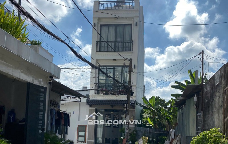 nhà mới xây 4 tầng full nội thất trục Phạm Văn Chiêu