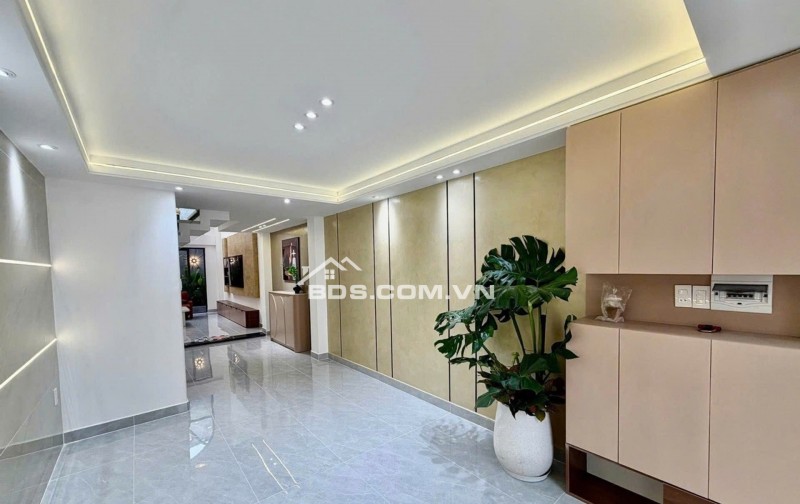 nhà mới xây 4 tầng full nội thất trục Phạm Văn Chiêu