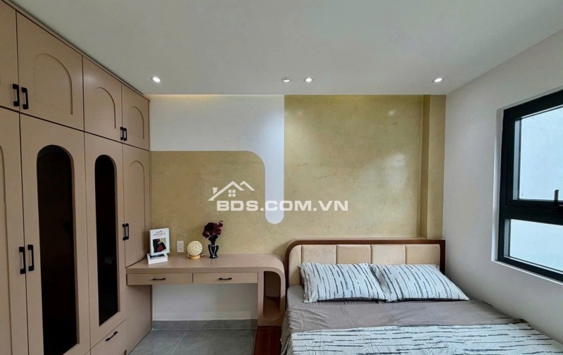 nhà mới xây 4 tầng full nội thất trục Phạm Văn Chiêu