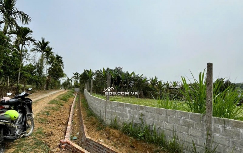 BÁN ĐẤT NGHỈ DƯỠNG KIM BÔI (1.400M2) - KẾ BÊN V-RESORT, ĐÓN SÓNG SUN GROUP