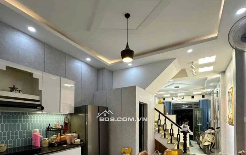 nhà phố đẹp 4 tầng hẻm xe hơi trục Phạm Văn Chiêu nội thất xịn