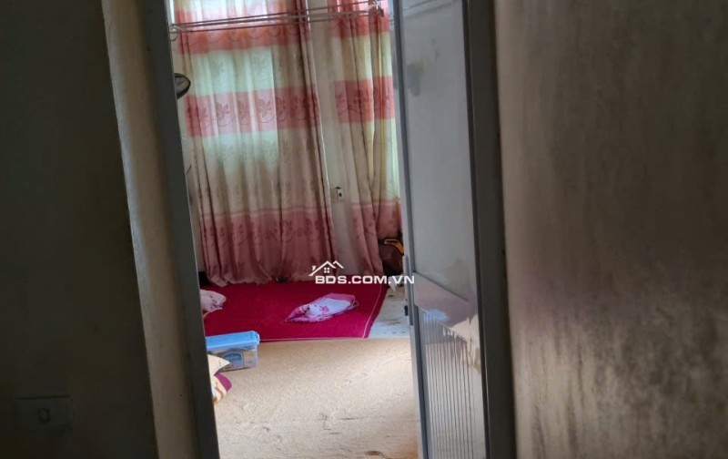 BÁN NHÀ MẶT TIỀN ĐƯỜNG QL1A, DT 43M2 SĐCC 4,5TỶ. LH:0396631136 – 0386663369.