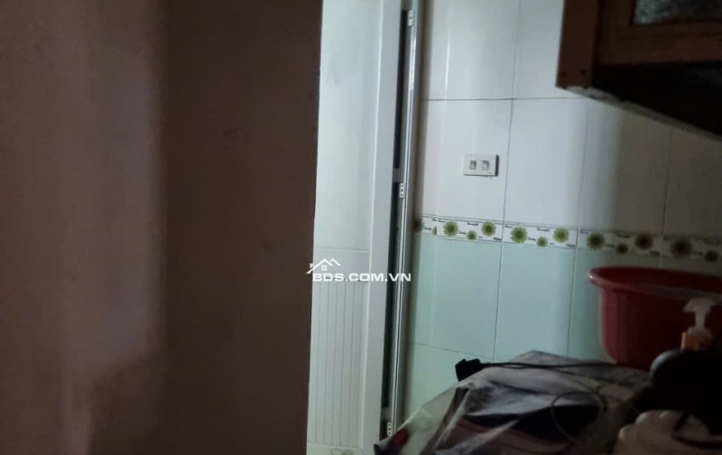 BÁN NHÀ MẶT TIỀN ĐƯỜNG QL1A, DT 43M2 SĐCC 4,5TỶ. LH:0396631136 – 0386663369.