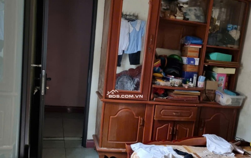BÁN NHÀ MẶT TIỀN ĐƯỜNG QL1A, DT 43M2 SĐCC 4,5TỶ. LH:0396631136 – 0386663369.