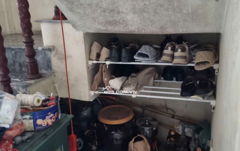 BÁN NHÀ MẶT TIỀN ĐƯỜNG QL1A, DT 43M2 SĐCC 4,5TỶ. LH:0396631136 – 0386663369.