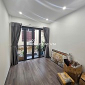 GIA ĐÌNH TRẺ MUỐN AN CƯ LÂU DÀI TẠI ĐỐNG ĐA?  TẬP THỂ THỊNH QUANG 45M² TẦNG THẤP, Ở LUÔN, NGÕ Ô TÔ TRÁNH, CHỈ 2,89 TỶ