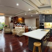 Bán căn hộ 156m2 tầng 3 CC cao cấp Sài Gòn Airport Plaza Tân Bình