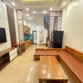 NGÕ NÔNG–Ô TÔ ĐỖ CỬA–10M RA Ô TÔ TRÁNH–XÂY MỚI 4 TẦNG 40M2 4 NGỦ–LONG BIÊN- BÁN NHANH