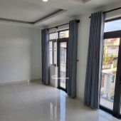 Cho thuê nhà hẻm xe tải 3 lầu 1 sân thượng 61/1 Thăng Long Tân Bình (cũ )