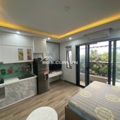 Cho thuê Căn Chung cư mini giá rẻ tại Ngõ 193 Trích Sài. Ban công View toàn mặt Hồ Tây. Chỉ 6.5tr