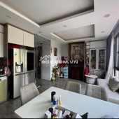  Bán nhà Lê Hồng Phong - mặt phố - 29/39m2 - 3tầng 1 tum - view Lăng Bác - lô góc 2 mặt tiền - vỉa hè to  Khu Vip - Hiếm