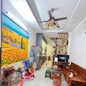 Bán nhà Đình Thôn – Mỹ Đình 37m2 cách phố 30m,  8.8 tỷ.