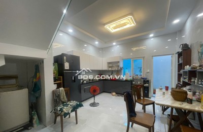 BÁN CĂN NHÀ MẶT TIỀN HẺM THÔNG, 64m², CHỈ 7.66 TỶ – CHÍNH CHỦ, GIÁ TỐT