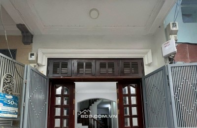 Cho thuê nhà nguyên căn 5 tầng, 6 ngủ, 5WC phố Hoàng Sâm hợp ở gia đình, làm văn phòng...0354229554