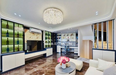 SIÊU PHẨM NGAY PHƯỜNG 10(CŨ)-10PHÚT DI CHUYỂN ĐẾN SÂN BAY  -NHÀ NỞ HẬU- 5 TẦNG BTCT- TẶNG FULL NỘI THẤT