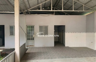 BÁN KHO MẶT TIỀN ĐƯỜNG VÀNH ĐAI 372m2 có thổ cư/ 1 ty 650