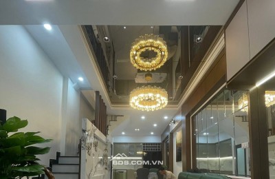 Bán Nhà Gần Phố, Tân Mai 35m, 4 tầng, mt 3.8m, giá 9.65 tỷ.
