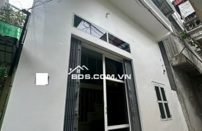 BÁN NHÀ ĐẸP 1.39 TỶ 2.5 TẦNG 33M2 ( ĐÔNG BẮC ) NGÕ NGUYỄN TRÃI