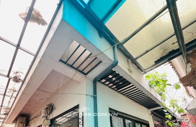 KIM GIANG - GlÁ CỰC THƠM cho 1 căn LÔ GÓC 46m2 x 4T, MT KHỦNG HƠN 5m, SÂN BÓNG TRƯỚC NHÀ!