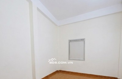 CỰC SỐC-NHÀ 4 TẦNG, 36M²/SÀN–4 PHÒNG NGỦ-Ô TÔ ĐỖ CỔNG-GIÁ CHỈ 5.X-SÀI ĐỒNG–KHÔNG QH