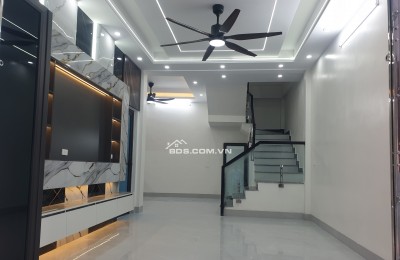 BÁN NHÀ ĐẸP 2.85 TỶ 3 TẦNG 54M2 ( TÂY NAM ) NGÕ TRƯỜNG CHINH