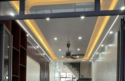 BÁN N HÀ  ĐẸP 2.79 TỶ 3 TẦNG 100M2 ( ĐÔNG NAM ) NGÕ ĐƯỜNG KÊNH