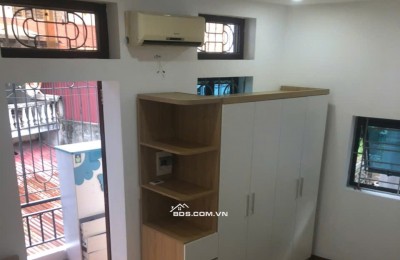 Cho thuê nhà 4 tầng ,lô góc, 33m2, cách mặt phố Quan Nhân 40m , 0915112200