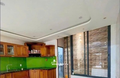 NHÀ 3T ÔNG ÍCH KHIÊM – ĐƯỜNG Ô TÔ 5M, GẦN BIỂN – HƠN 5 TỶ