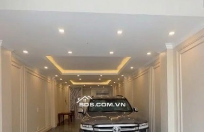 BÁN NHÀ 8 TẦNG THANG MÁY-GARA 2 Ô TÔ-CÁCH ĐƯỜNG CỔ LINH 50M-YÊN TĨNH-THUẬN TIỆN ĐI LẠI