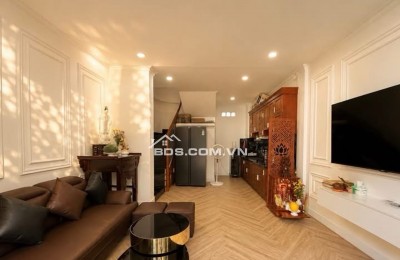 XA HOA QUẬN 1 - NGUYỄN VĂN NGUYỄN - 20M RA MẶT TIỀN - 5 TẦNG SÂN THƯỢNG BTCT - 3PN 4WC SIÊU XINH - DT (4.2x9) SỔ A4 - CHỈ 7.x TỶ.