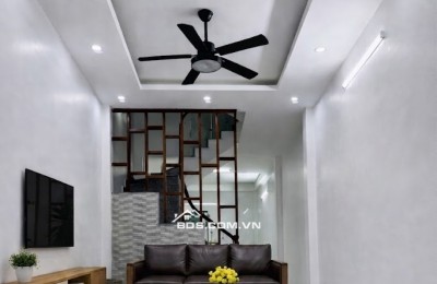 BÁN NHÀ–NGÕ NÔNG, Ô TÔ ĐỖ CỬA–20M RA ĐƯỜNG Ô TÔ TRÁNH-VỊ TRÍ ĐẸP–SỔ NỞ HẬU–GIÁ 6.X TỶ