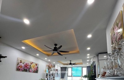 Phân lô Xuân Thuỷ - 52m2 - Đẹp mới - 3 bước ra phố - Oto đỗ cửa -
