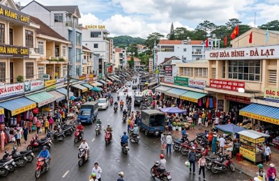 GÀ ĐẺ TRỨNG VÀNG - MẶT TIỀN PHAN BỘI CHÂU P1 ĐÀ LẠT - KHAN HIẾM