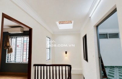 HƠN 8 đồng tại LINH ĐÀM - 55m2 x 5 tầng, MT 5m. Ngõ rộng, nông. 20m OTO TRÁNH!