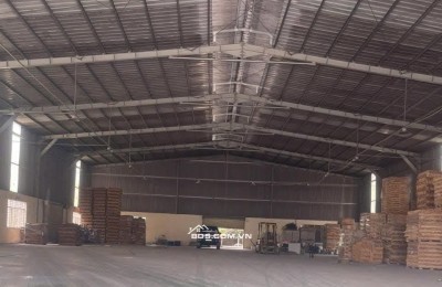 Cho thuê xưởng bên Thủy Nguyên, DT 1800m2 có PCCC, trạm điện rất lớn, xa dân