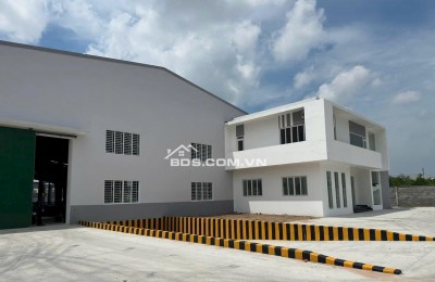 Cho thuê xưởng 2000m2, có sẵn vào được luôn, trạm điện 1.000kva, chữa cháy vách tường
