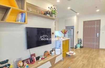 Gia đình cần bán gấp căn hộ PHỐ Hàm Nghi diện tích 79m2.