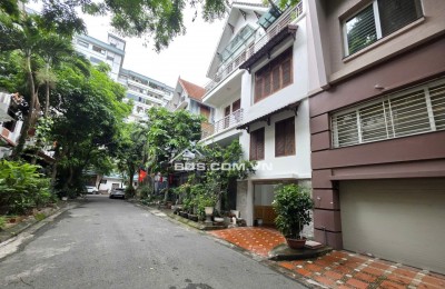 Bán Biệt thự Khu đô Thị Mỹ Đình I, 100m2 mặt tiền 8m , 4 ngủ 38 tỷ.
