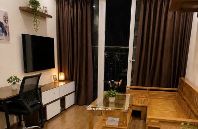 CHÍNH CHỦ BÁN CĂN 2 NGỦ TẦNG TRUNG CAO BAN CÔNG ĐÔNG NAM TÒA GEMEK 2