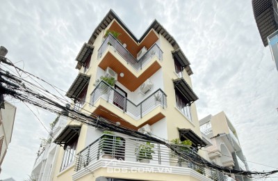 NHÀ GÓC 2 MẶT TIỀN – VỊ TRÍ SIÊU ĐẸP – 9.6 TỶ - HH 1% NHỜ ACE GIỚI THIỆU. LH:0938288389.
