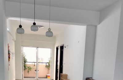 Bán căn hộ khang gia 77m, 2PN,2WC, chưa ra sổ , nhà trống giao ngay, giá 2,330 tỷ