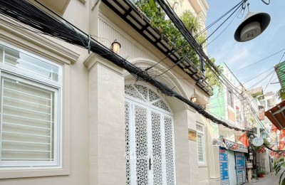 HÀNG NÓNG GIÁ RẺ QUẬN 7 CHỈ NHÌNH 6 TỶ