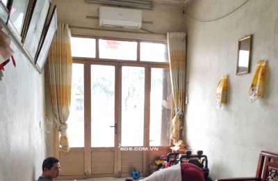 BÁN NHÀ MẶT TIỀN ĐƯỜNG QL1A, DT 43M2 SĐCC 4,5TỶ. LH:0396631136 – 0386663369.