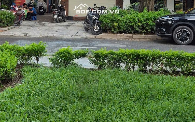 Chính chủ bán nhà mặt phố Nguyễn Cơ Thạch 45mv SĐCC LH:0969148973.