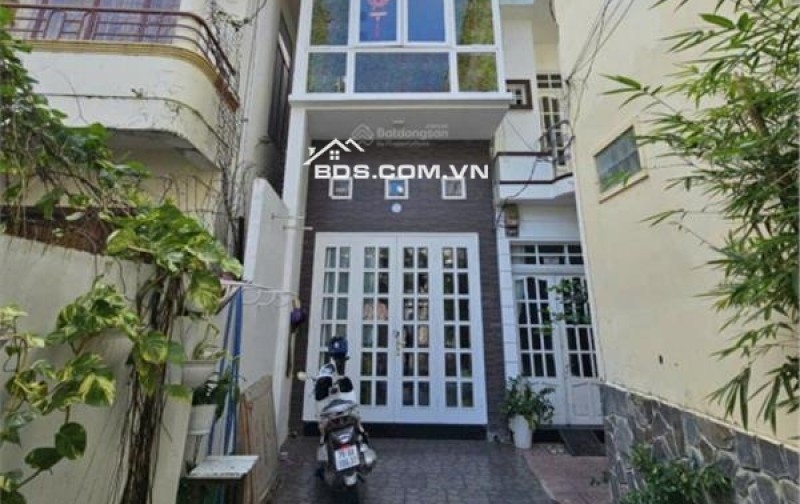 Toà căn hộ 7 tầng bên hông chung cư Vĩnh Phước, sát đường 2/4: 50m. Giá: 20 tỷ