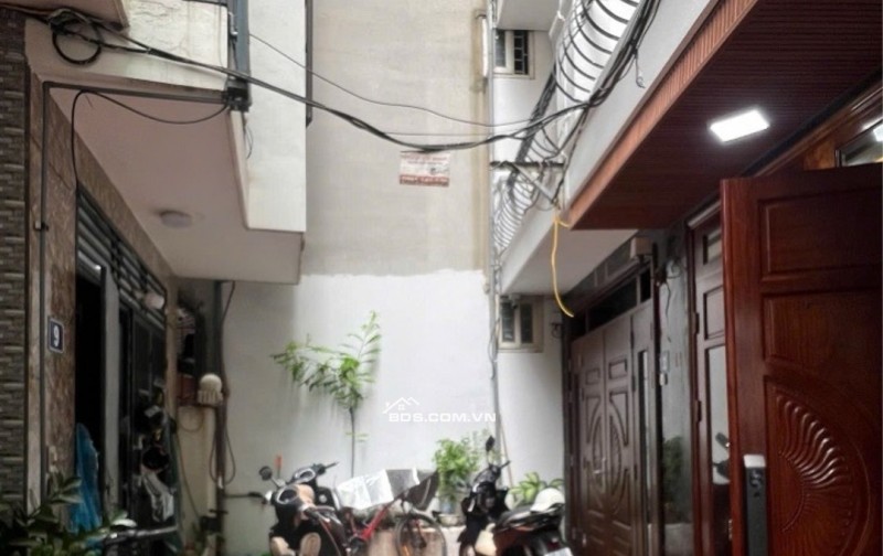 NHÀ MỚI NGỌC THỤY - THỬA VUÔNG NỞ HẬU - FULL NỘI THẤT - 8.5 TỶ