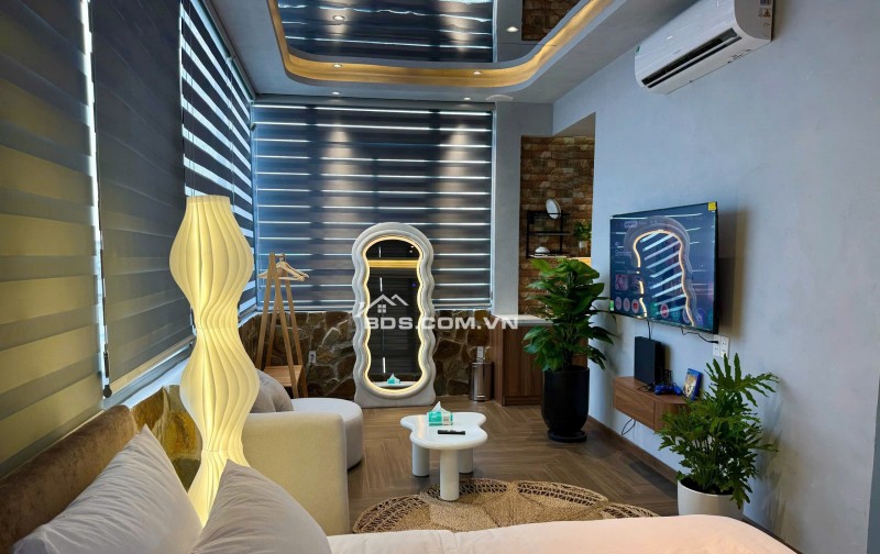 Căn hộ 15 phòng Homestay hẻm 8m Trường Chinh ngang 7m 5L 105m2 TN 105tr gần Metro 21.5 tỷ