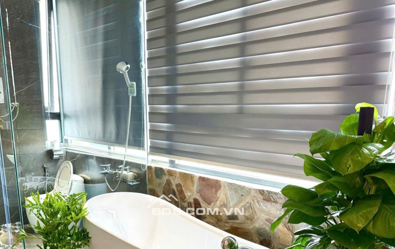 Căn hộ 15 phòng Homestay hẻm 8m Trường Chinh ngang 7m 5L 105m2 TN 105tr gần Metro 21.5 tỷ