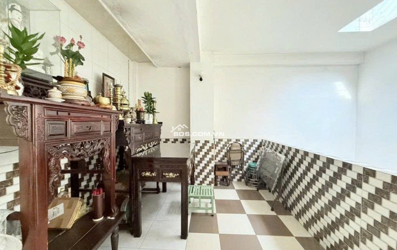 Chỉ 15.8 tỷ có MTKD đường 30m Phạm Văn Chiêu 120m2 ngang 4.4m 4 lầu KD đỉnh ngay chợ TĐ.